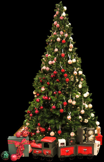 A Christmas Tree With Ornaments PNG