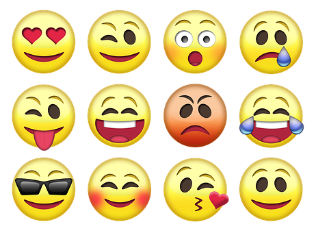 A Group Of Yellow Emojis PNG